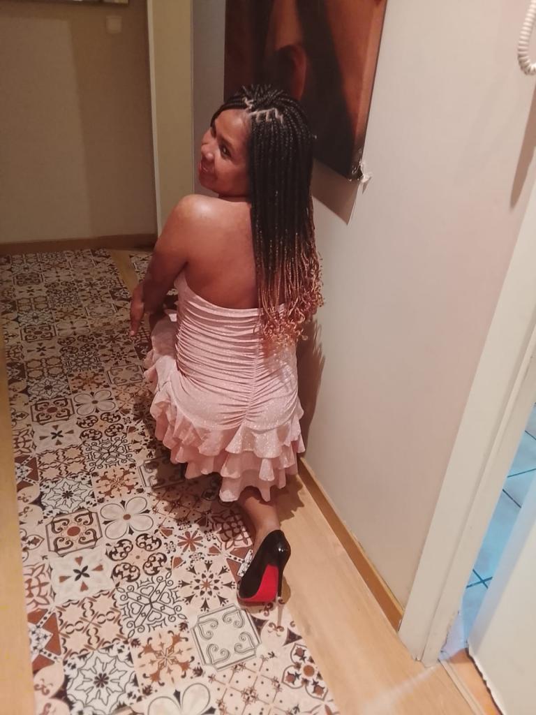 612599976: Chica busca chico en Guipúzcoa