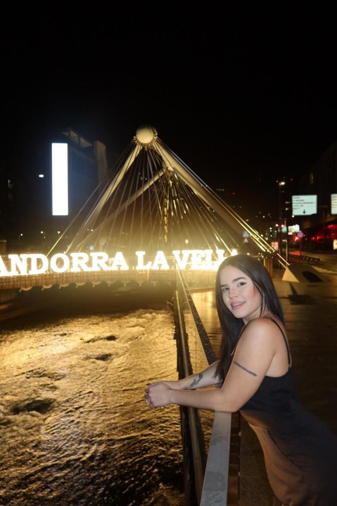 Chica busca chico en Lérida: 