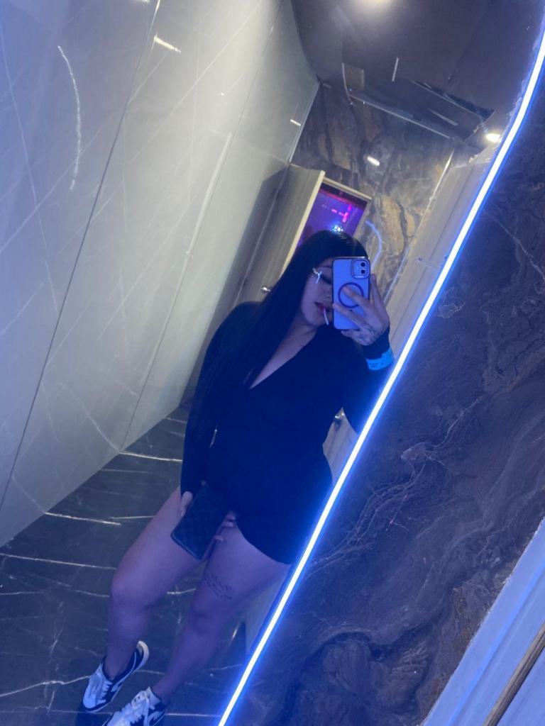 691826843: Chica busca chico en Valencia