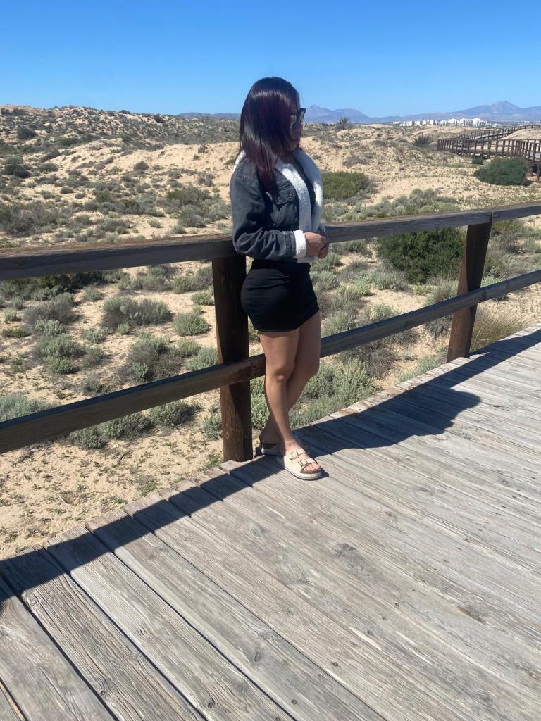 Chica busca chico en Alicante: 