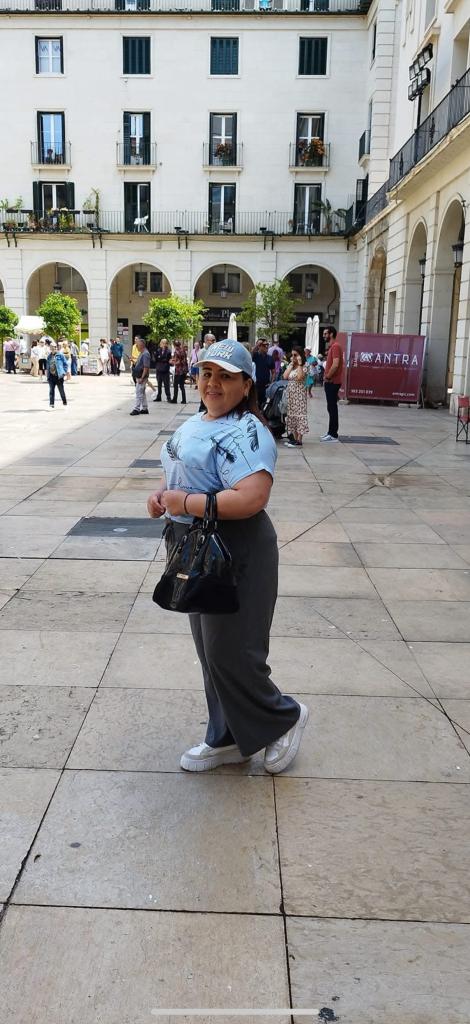 Chica busca chico en Alicante: 