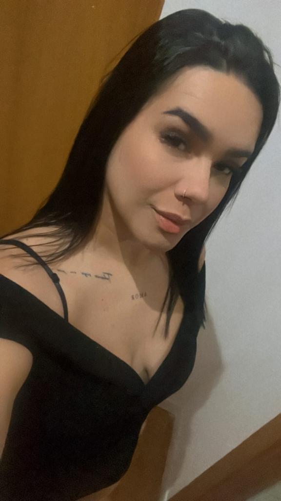 Chica busca chico en Granada: 