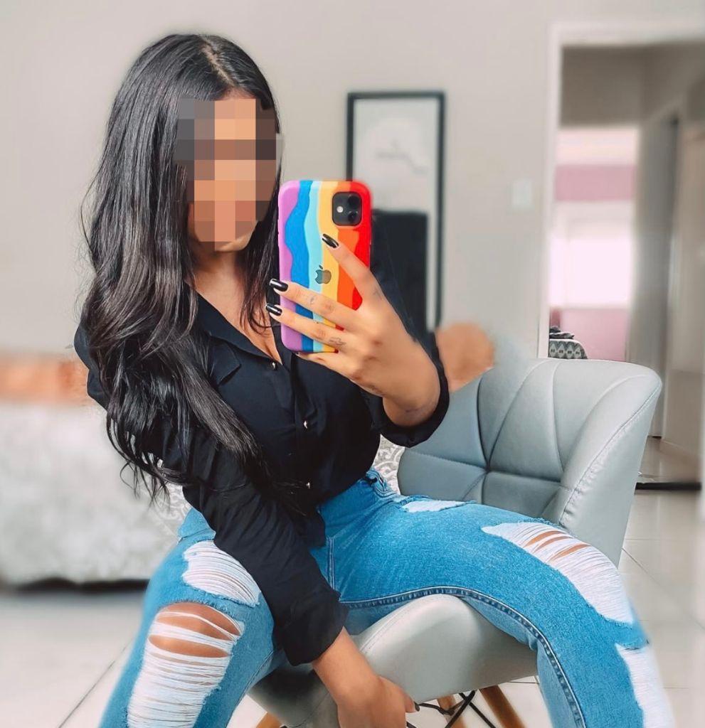 695656866: Chica busca chico en Pontevedra