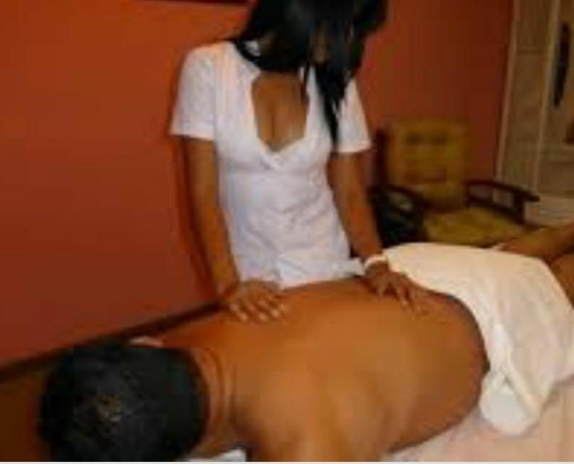 614724453: Chica busca chico en Mallorca