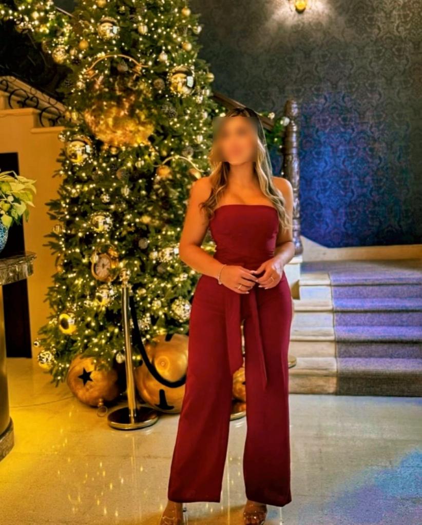 611221421: Chica busca chico en La Coruña