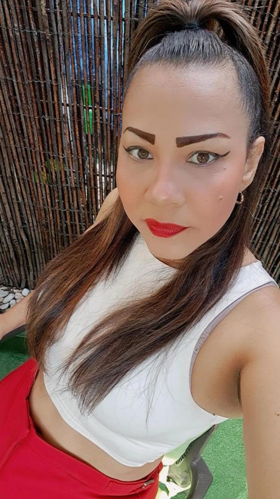 Chica busca chico en Almería: 