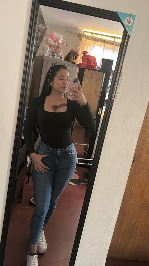 Chica busca chico en Ibiza: 