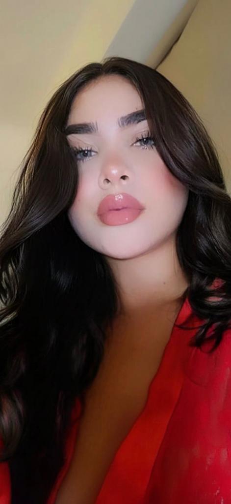 632756045: Chica busca chico en Tarragona