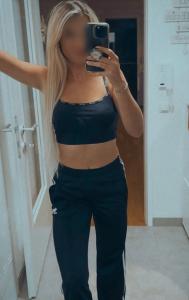 615854345: Chica busca chico en Cantabria