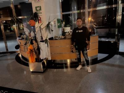 672588241: Chico busca chica en Sevilla