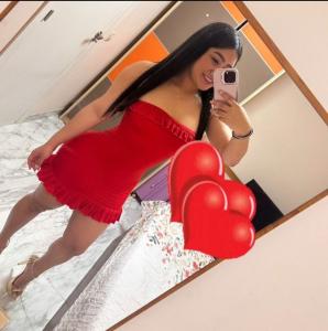 631416977: Chica busca chico en Gerona