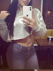 610820942: Chica busca chico en Madrid