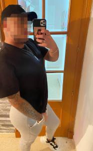 614569337: Chico busca chica en Cádiz