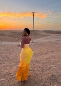 647321906: Chica busca chico en Granada