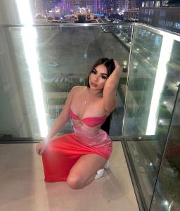 632282487: Chica busca chico en Barcelona