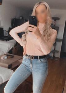 615854345: Chica busca chico en Cantabria