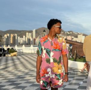 641884530: Chico busca chica en Alicante