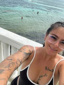 613881313: Chica busca chico en Valencia