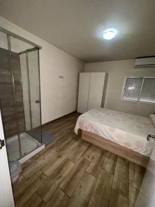 610185507: Chica busca chico en Madrid