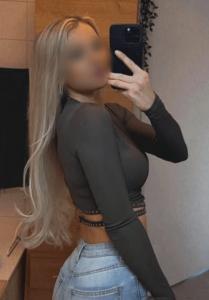 615854345: Chica busca chico en Cantabria