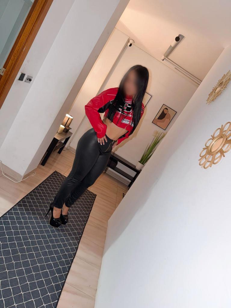 661142403: Chica busca chico en Mallorca