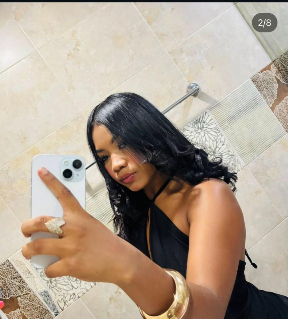 Chica busca chico en Almería: 