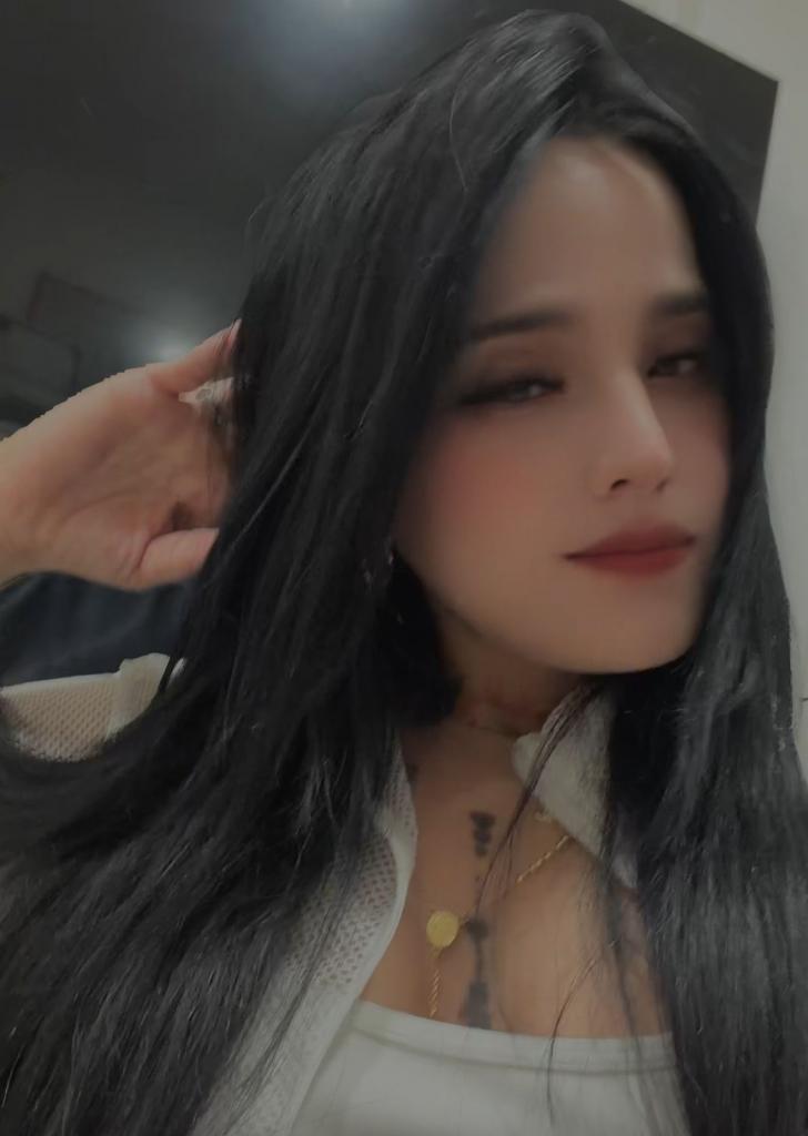 613933838: Chica busca chico en Cantabria