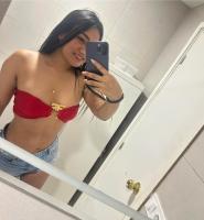 631416977: Chica busca chico en Gerona