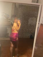 614877229: Chica busca chico en Navarra