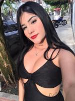 667760274: Chica busca chico en Sevilla