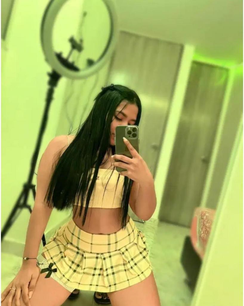 Chica busca chico en Granada: 