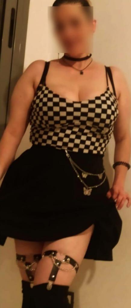 Chica busca chico en Lérida: 