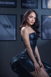 637138122: Chica busca chico en Barcelona