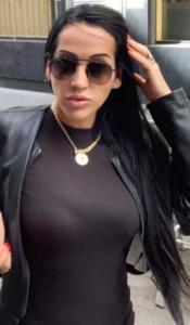 Chica busca chico en Madrid: 