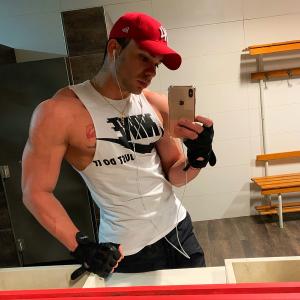 Chico busca chica en Málaga: 