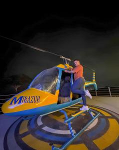 614581617: Chico busca chica en Las Palmas