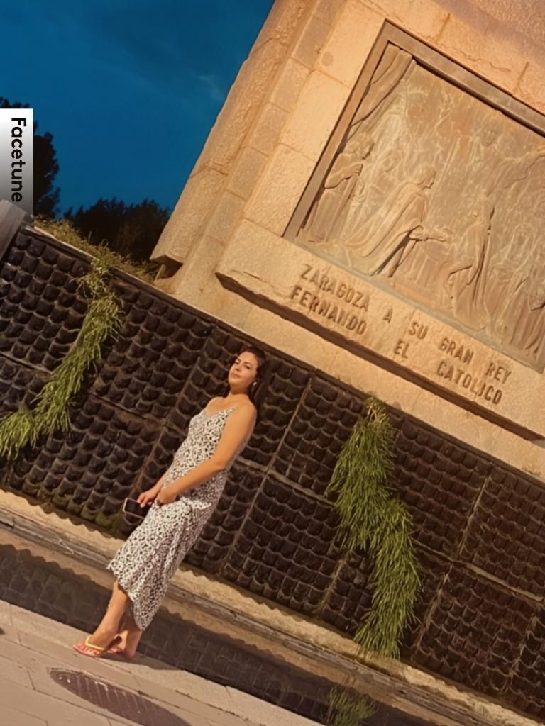 672921207: Chica busca chico en Navarra