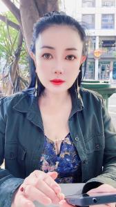 671545404: Chica busca chico en Valencia