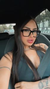 647371228: Chica busca chico en Sevilla