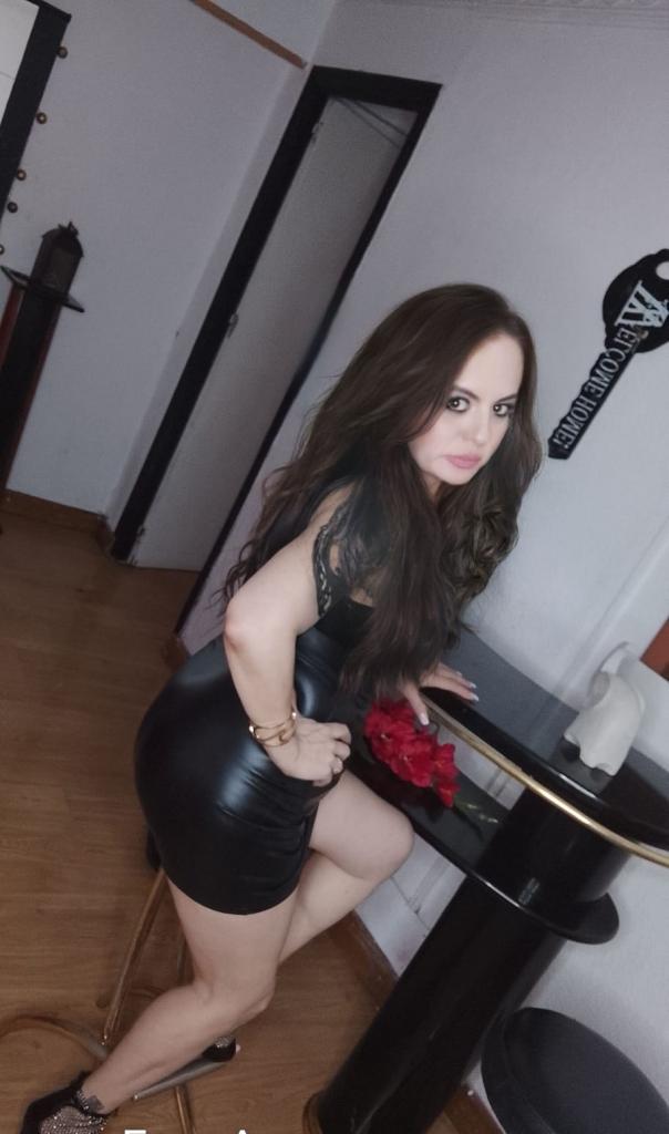 Chica busca chico en Murcia: 