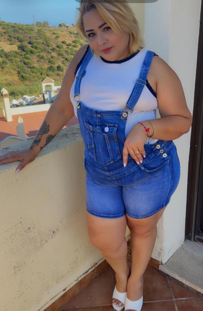 Chica busca chico en Cádiz: 