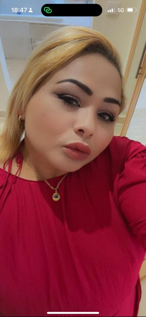 Chica busca chico en Cádiz: 