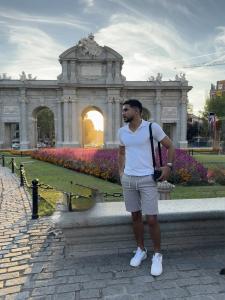 613671388: Chico busca chica en Madrid