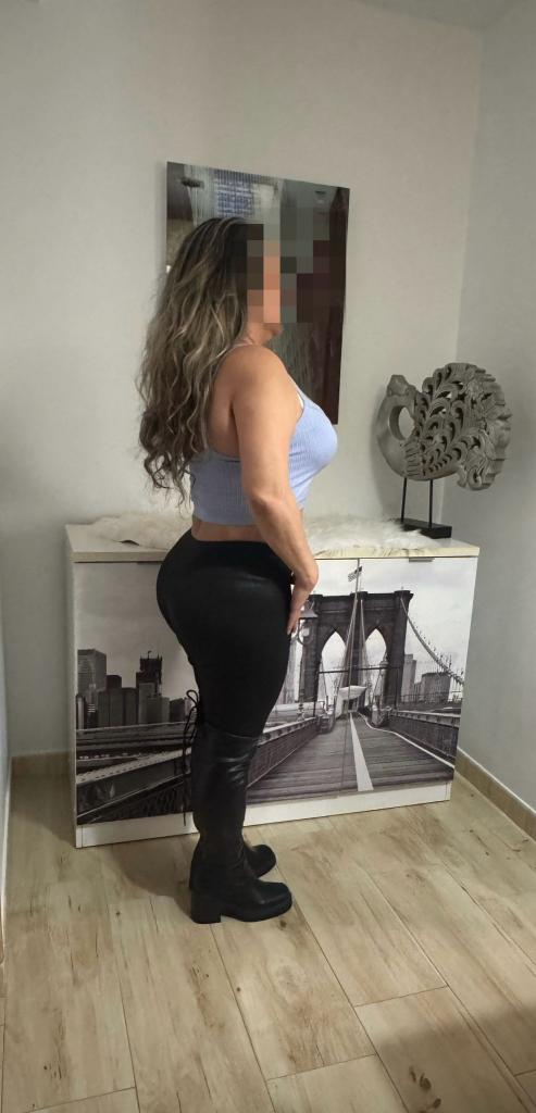 Chica busca chico en Cantabria: 