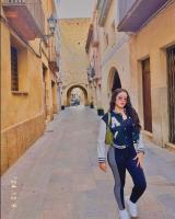 692118124: Chica busca chico en Barcelona