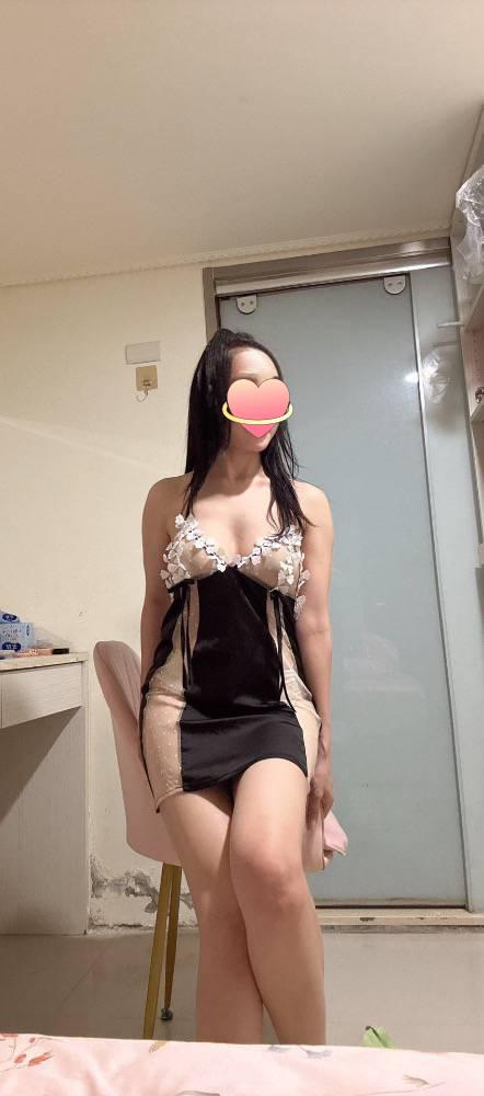 653210666: Chica busca chico en Barcelona