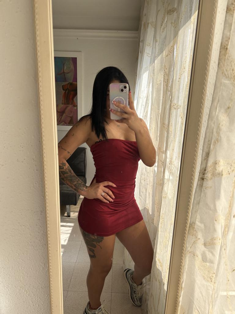 Chica busca chico en Almería: 