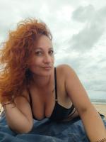 631132952: Chica busca chico en Barcelona