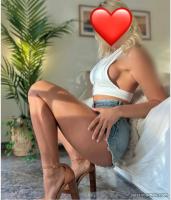 613587842: Chica busca chico en Sevilla