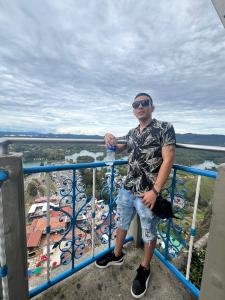 Chico busca chica en Barcelona: 